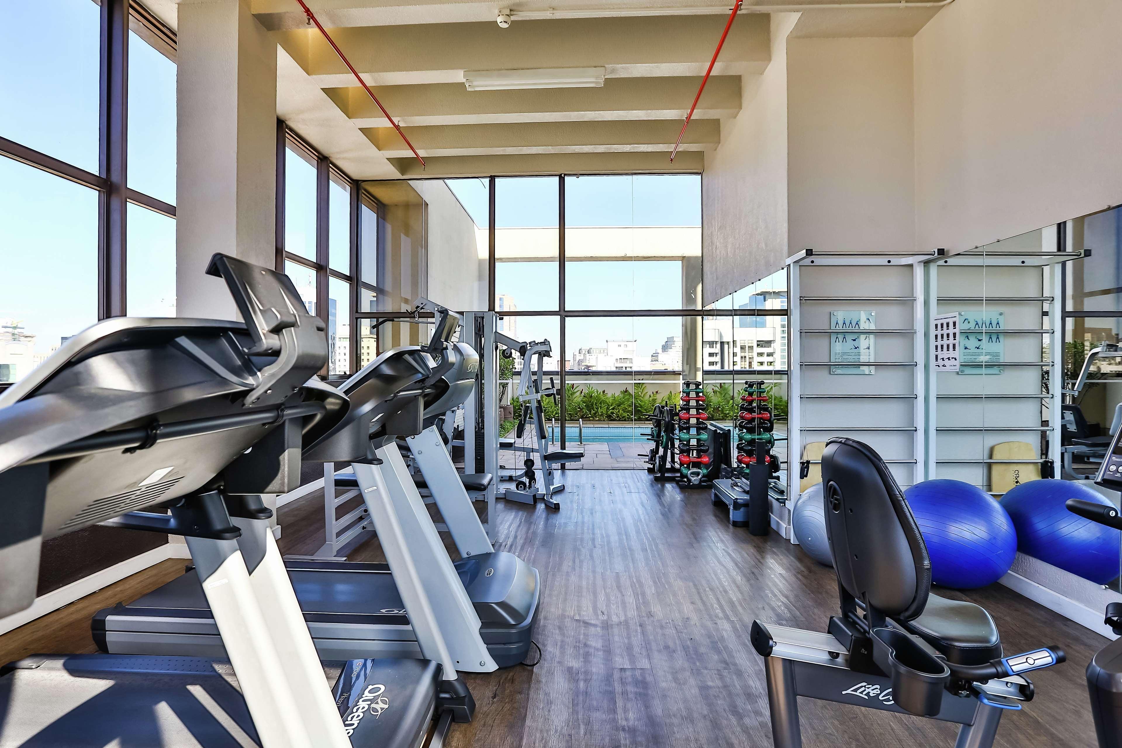 Double Tree By Hilton Sao Paulo Itaim Hotel Facilities photo The gym at the hotel